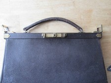 Vintage Small DOCTORS Type