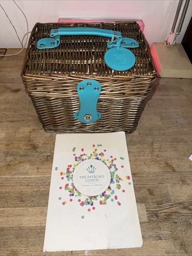 Vintage picnic basket hrh - ,