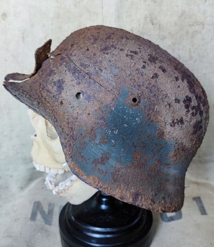 Ww2 original german helmet - german,