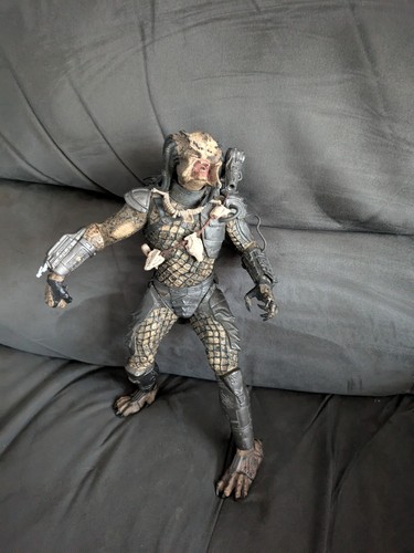 Predator inch mcfarlane - 12,