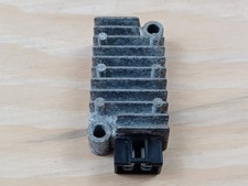 VOLTAGE REGULATOR 09 - 17