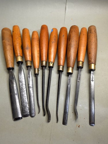 Set wood carving gouges - 10,
