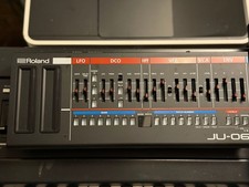 Roland JU 06