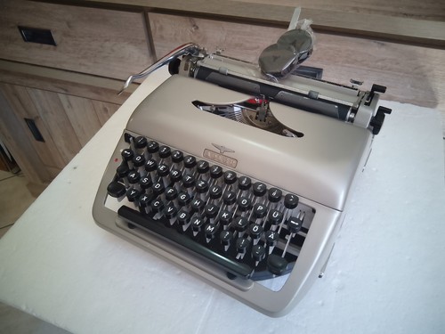 Eagle typewriter privat - eagle,