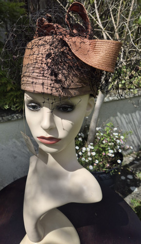 Vintage pale brown straw 1940s
