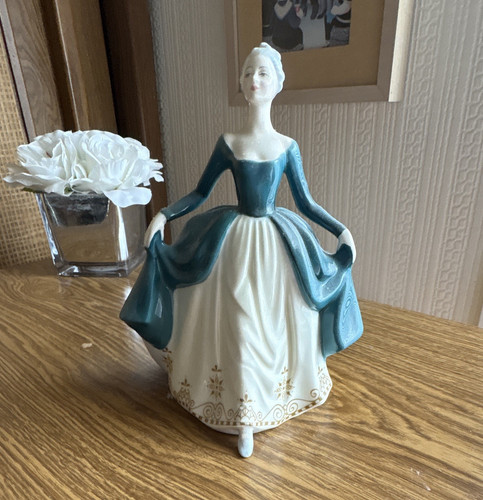 Royal doulton regal lady - doulton,