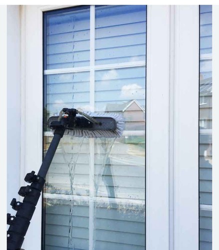 Window cleaning round ne - round,