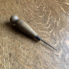 Vintage Lace Crochet Hook with Turned Wooden Handle * Possibly Oak Handle *