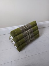 THAI TRIANGLE PYRAMID CUSHION