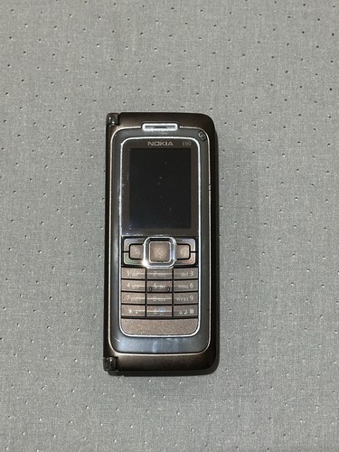 Nokia e90 communicator - nokia,