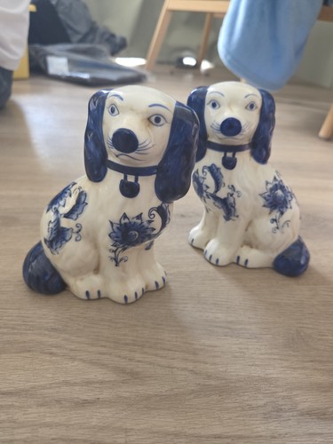 Staffordshire porcelain dogs