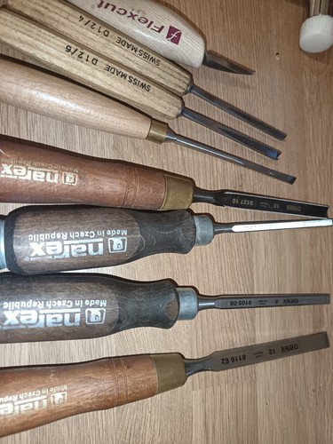 Wood carving chisels and gouge - chisels,