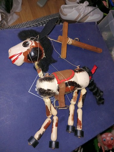 Pelham puppet horse with - puppet,