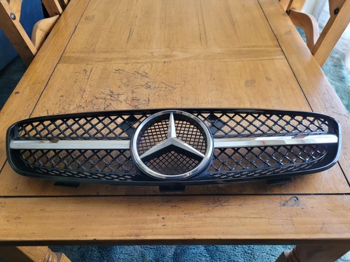 Mercedes clk w209 front grill - clk,