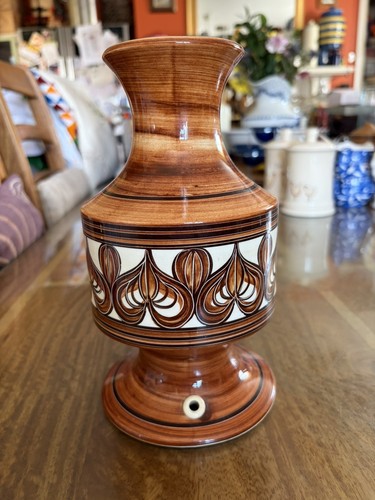 Jersey pottery lamp - pottery,