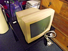 Vintage Commodore 1402 Cathode Ray Tube Monitor Working