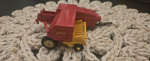 Britains farm new holland - new, 376