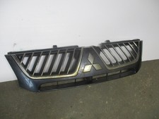 Mitsubishi l200 k74 Front grille 2004 - 2006 trojan ( check pictures )