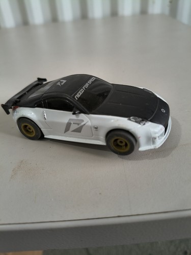 Micro scalextric nissan - micro,