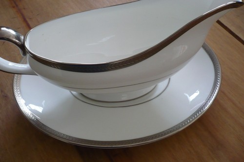 Aynsley elegance gravy - gravy, boat
