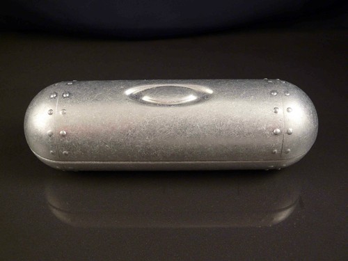 Oakley metal torpedo vault - metal,