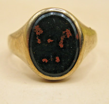 Vintage Continental Yellow Metal 333 Bloodstone Signet Ring Size R