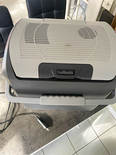 Halfords 24l 12v - halfords,
