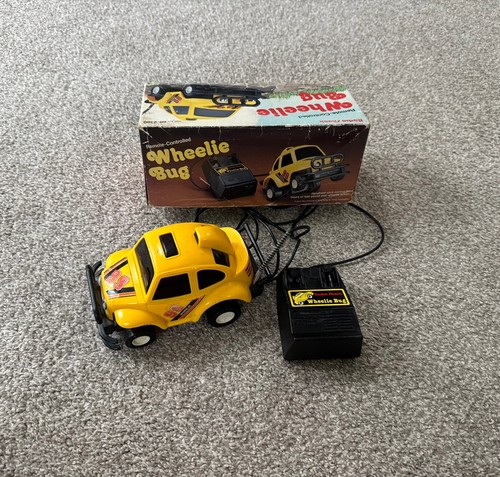 Vintage 1993 radio - 1993, shack