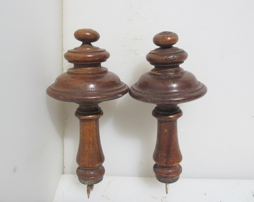 Victorian wooden finials tie - wooden,