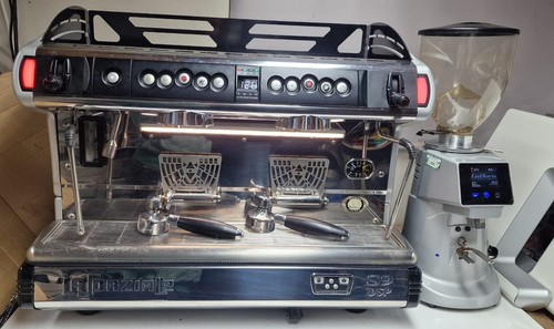 Commercial coffee machine - machine, la