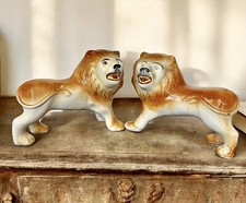 Pair Of Extra Large Sadler Burslem England Staffordshire Lions