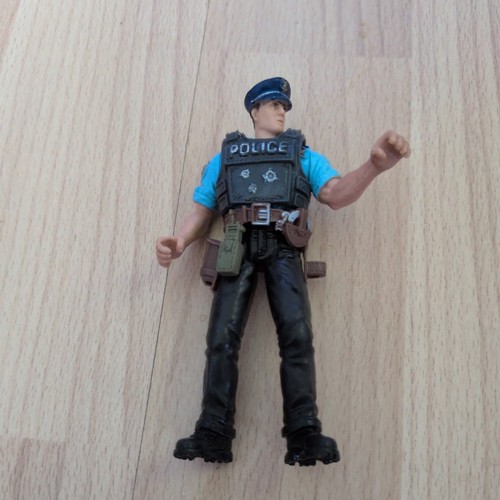 Chap mei police force officer - mei,