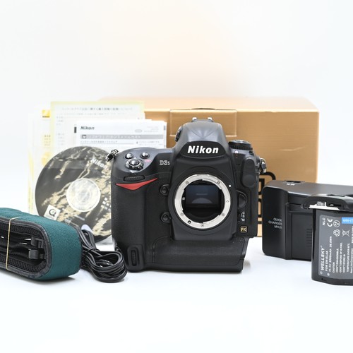 Nikon d3s body only - nikon,