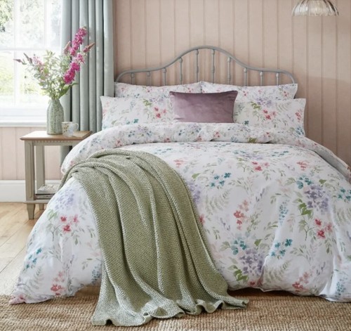 Laura ashley aulden - laura, flowers