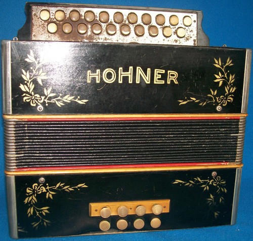 Hohner accordion laurel leaf - laurel,