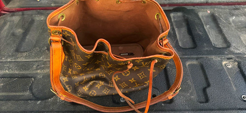 Louis vuitton monogram - louis,