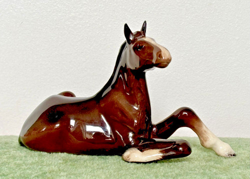 Beswick shire foal - foal, (lying)