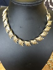 Vintage Coro Gold Tone Palm Frond Leaf Design Necklace Costume Jewellery Retro