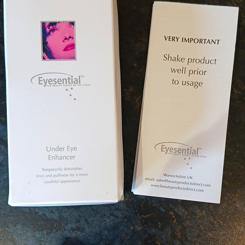Eyesential under eye enhancer - under,