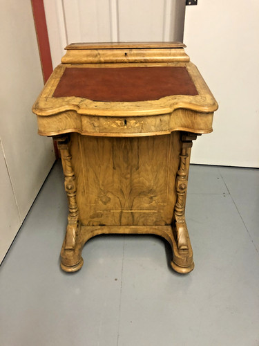 Davenport rare pale burr - pale,