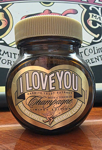 Marmite love you champagne - i,