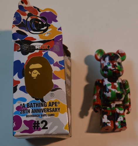 Medicom bearbrick bathing - medicom, a