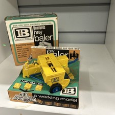 Britains 9563 hay Baler, VGC