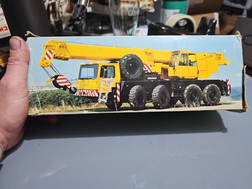 Conrad 2079 liebherr - ltm, 1060