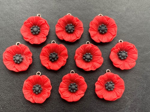 Poppy resin brooch pendants - poppy, or
