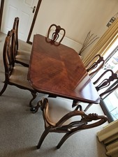 Mahogany Dining Table With 6