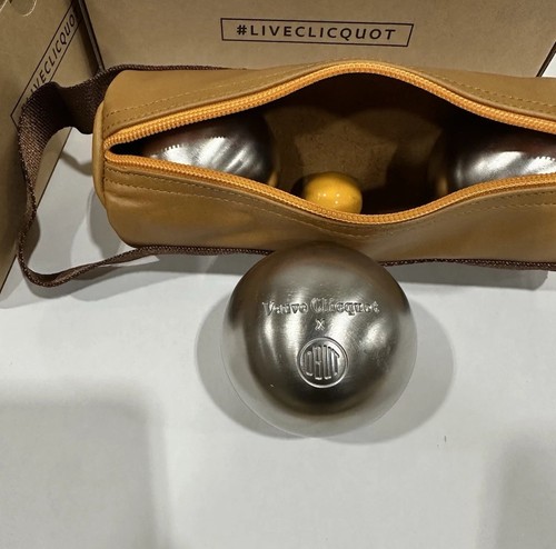 Veuve clicquot 2 - clicquot, petanque