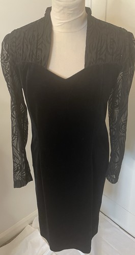 Goth style black velvet - black,