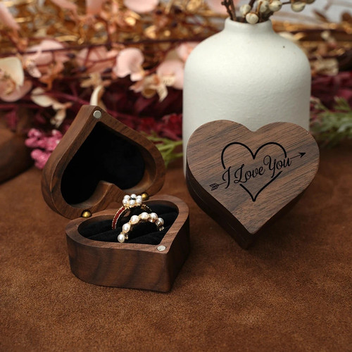 Engraved heart wooden - heart, ring