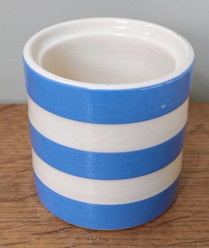 Vintage green cornishware - t.g.,